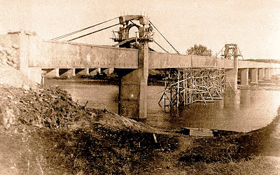Acueducto de Tempul 1925. Vista general del puente antes del descimbramiento Acueducto de Tempul 1925. Vista general del puente antes del descimbramiento