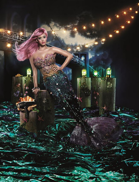 Katy Perry >> álbum "Witness" [IX] - Página 8 Katy+perry-mermaid-ghd-david+lachapelle-2012-1