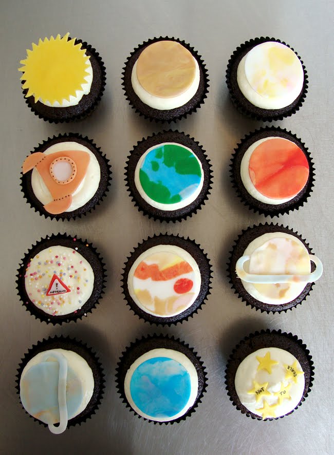 Hello There Cupcakes Space Cakes!