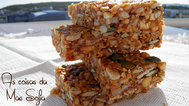 Barrinhas de cereais com manteiga de amendoim / Peanut butter cereal bars