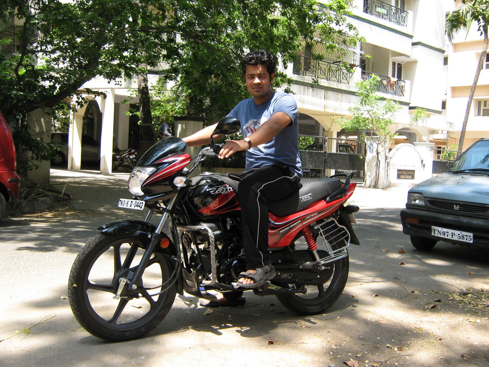 Jitendra Gaglani Bike Review Of Hero Honda Passion Pro