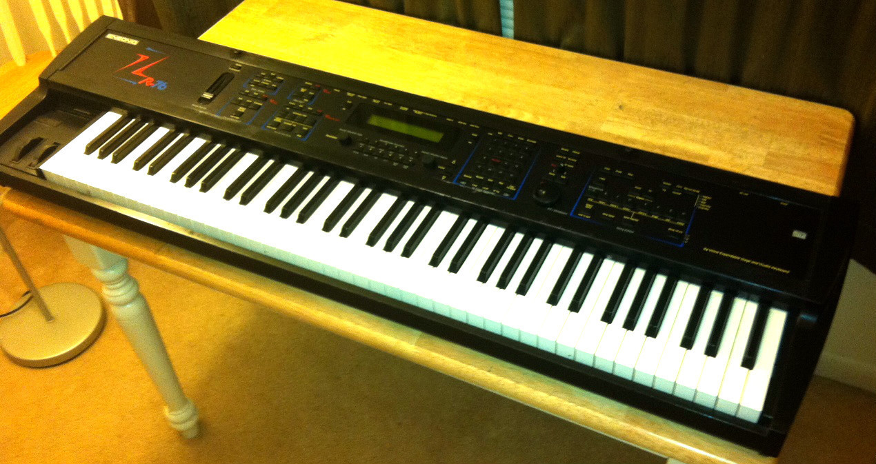 MATRIXSYNTHB Ensoniq ZR 76 Keyboard, Workstation, Synthesizer SN 14510