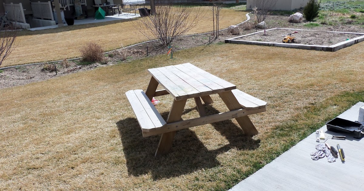 Funky Craft Mama Updating an old picnic table