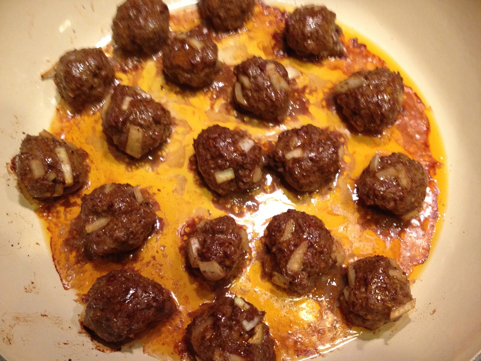 The Paleo Review Well Fed Thanksgiving Class & Beef Liver and Onion Meatballs