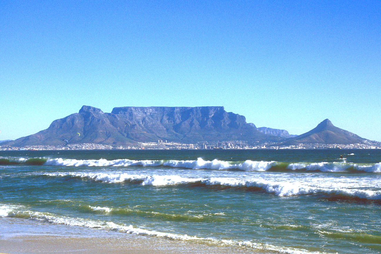 İki Ters Bir Yüz Table Mountain