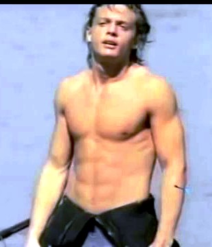 Captures Cinema Luis Miguel Cuando calienta el sol (1987)