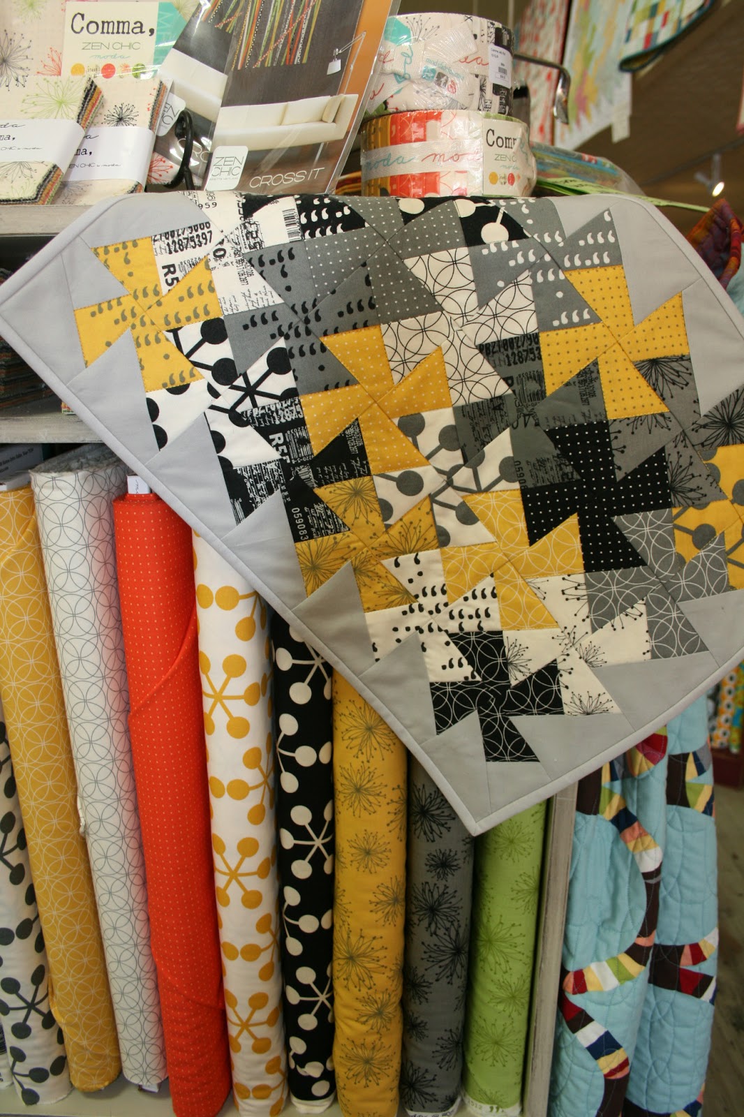 THE QUILT BARN Little Twister Class and Comma