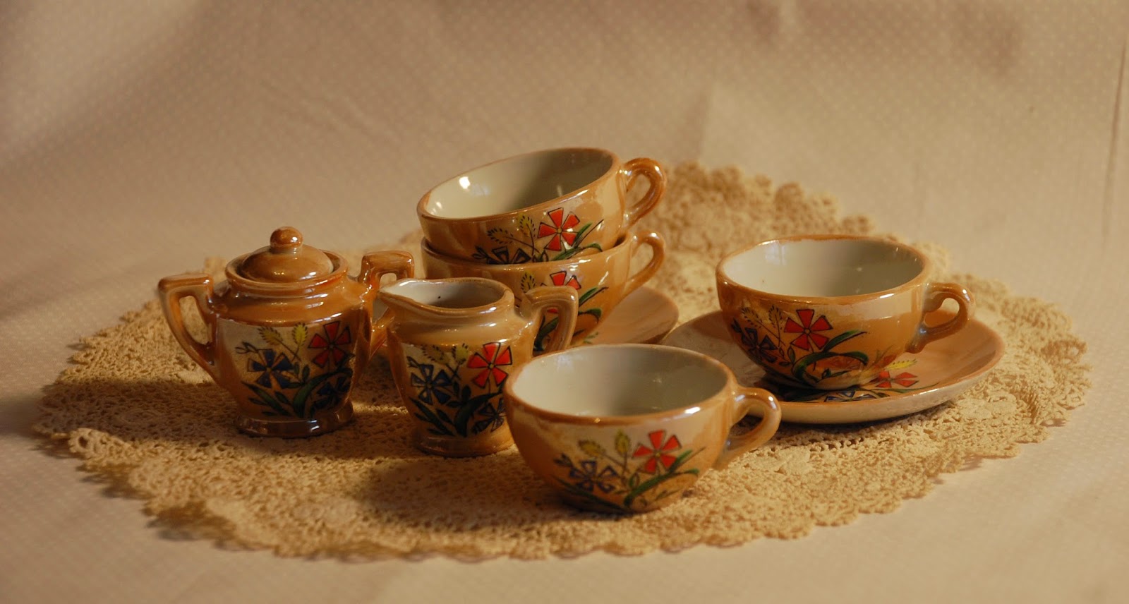 Leaves & Branches Treasure Chest Thursday Tiny Tea Time