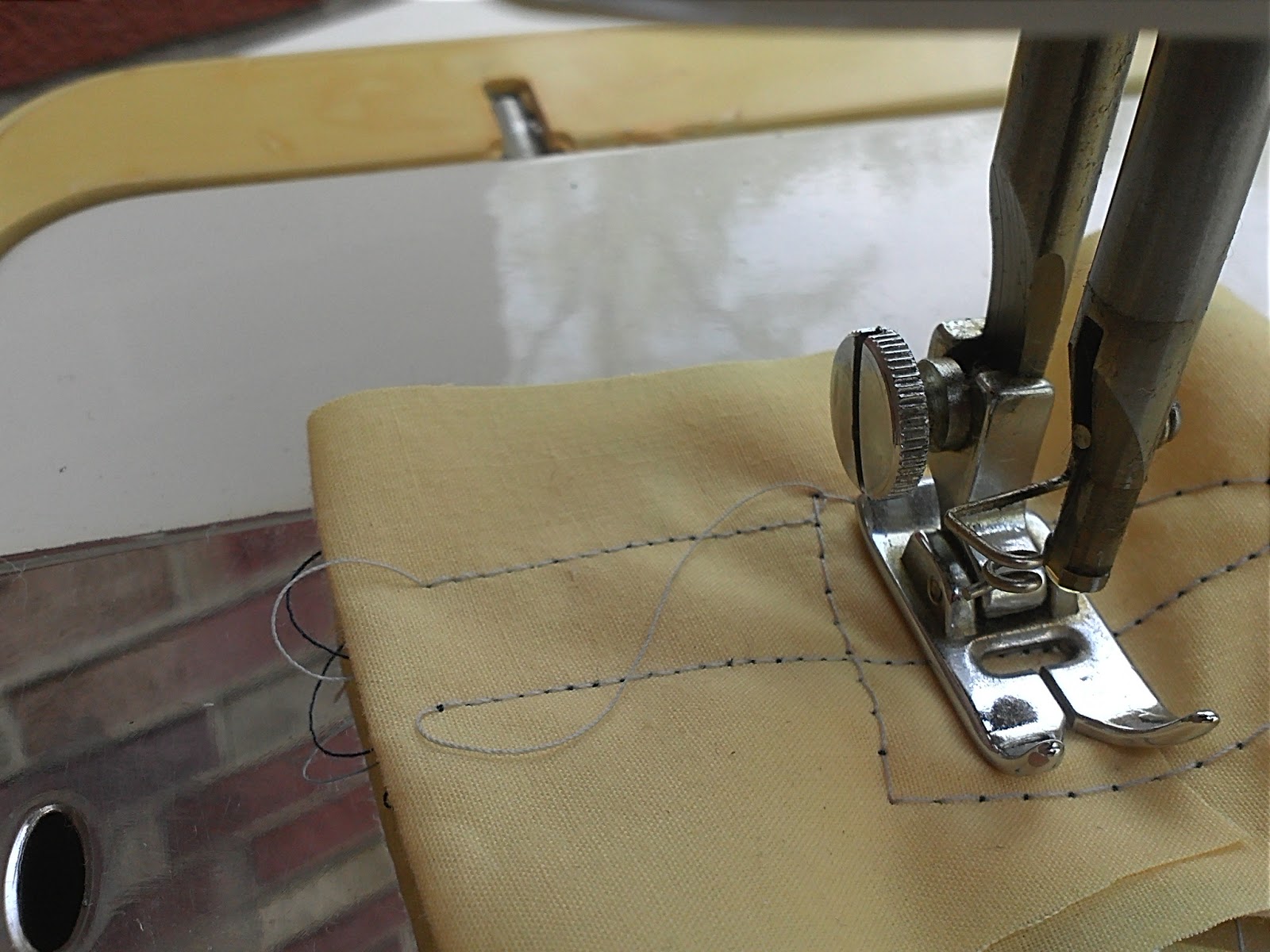 [CRACKED] Free Dressmaker 2402 Sewing Machine Manual