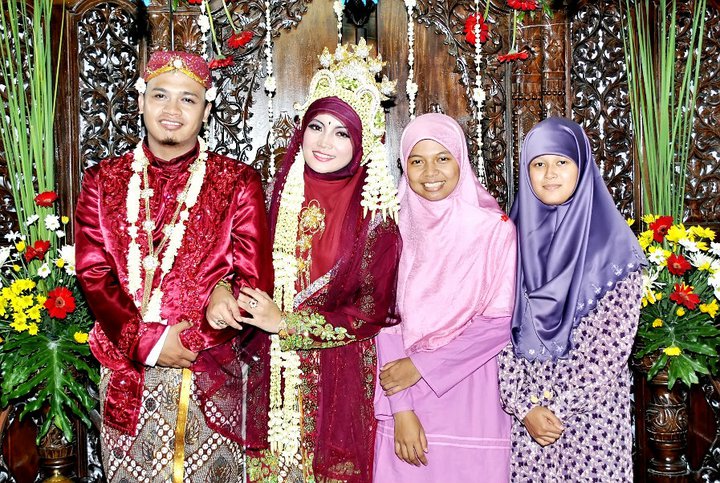 busana pengantin muslimah sederhana 