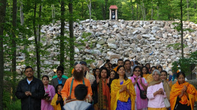 Radha Madhav Dham retreat led by devotees of Kripalu Maharaj