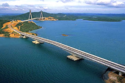 Jembatan Barelang (Ikon Kota Batam) Jembatan Barelang (Ikon Kota Batam)