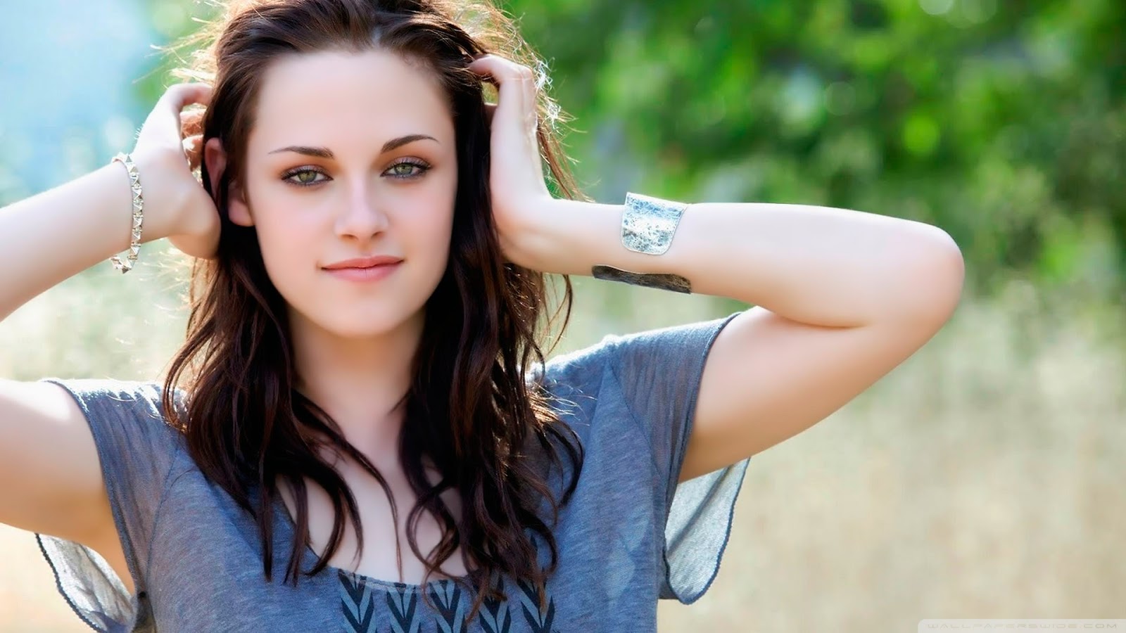 http://2.bp.blogspot.com/-IjKX-GYk2YM/UMCGA1lZC7I/AAAAAAAAAKA/-3Opybi3Fk8/s1600/Kristen+Stewart+1920x1080+-+2.jpg