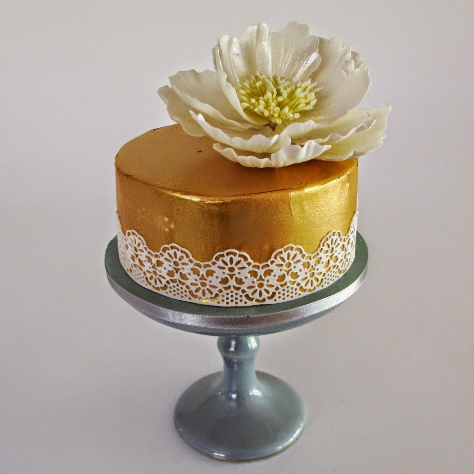 Gold Leaf Cake Tutorial - Ashlee Marie - real fun with real food