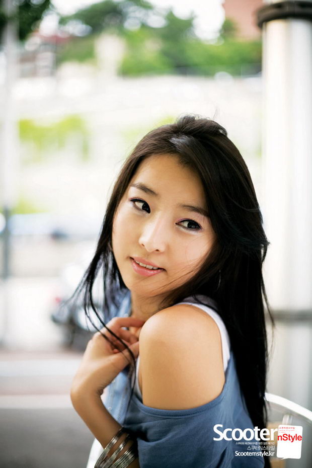 pretty car seo yoo jin pretty car seo yoo jin