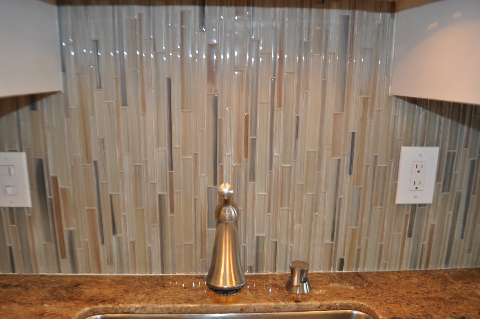 Kitchen mosaic backsplash Vertical Glass Tile Kitchen Backsplash