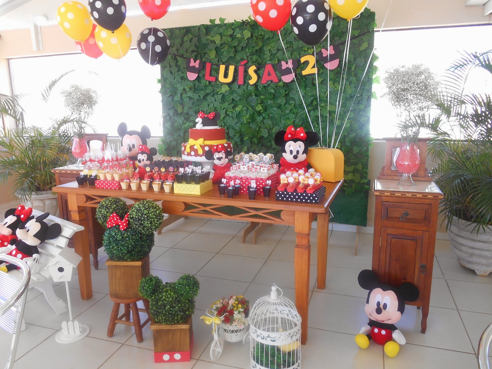 MINNIE VERMELHA E MICKEY RUSTICA Luiza 2 aninhos MINNIE VERMELHA E MICKEY RUSTICA Luiza 2 aninhos