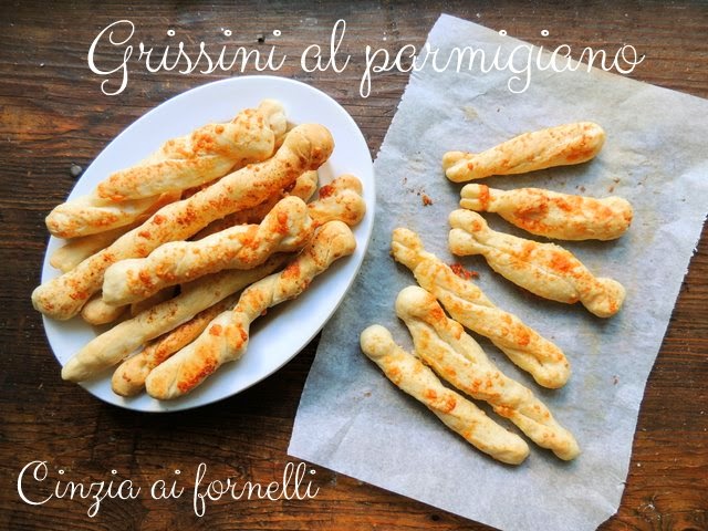 Grissini al parmigiano 