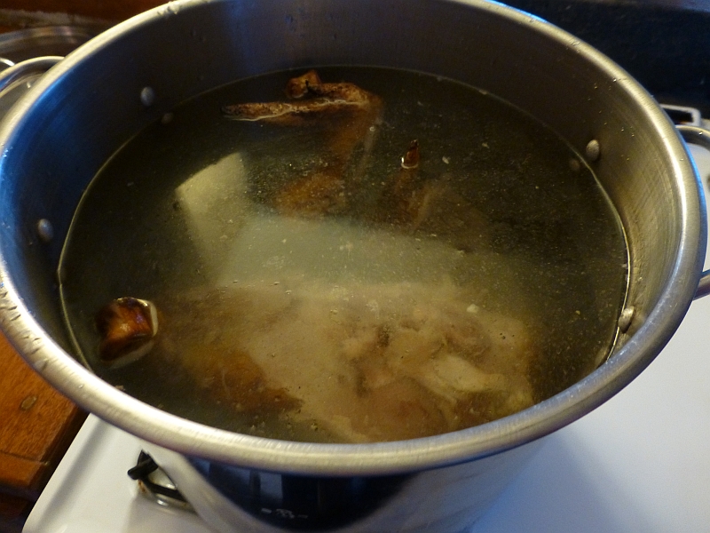 Rural Revolution Canning chicken stock