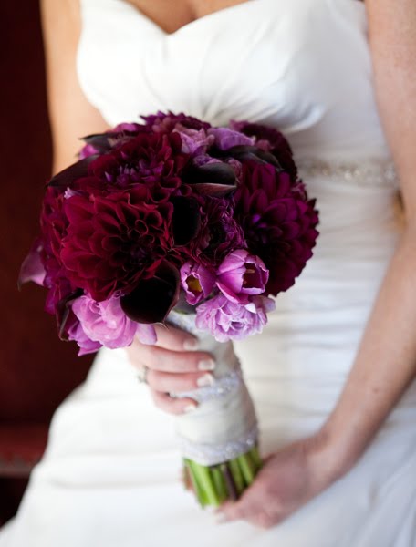 Purple and Red Wedding FlowersThe purple and red wedding bouquet looks fancy