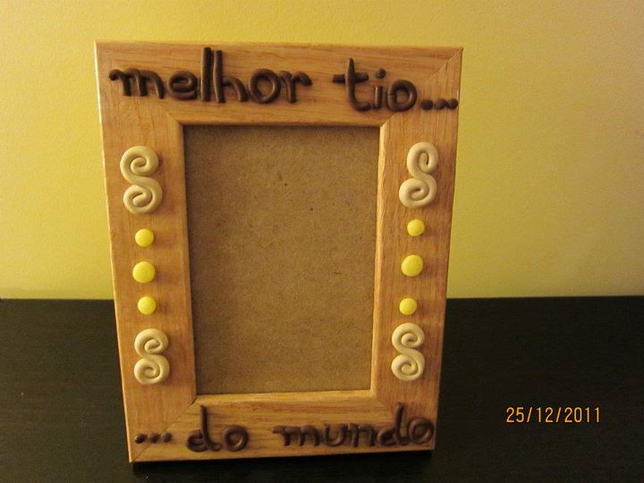 Moldura decorada a fmo