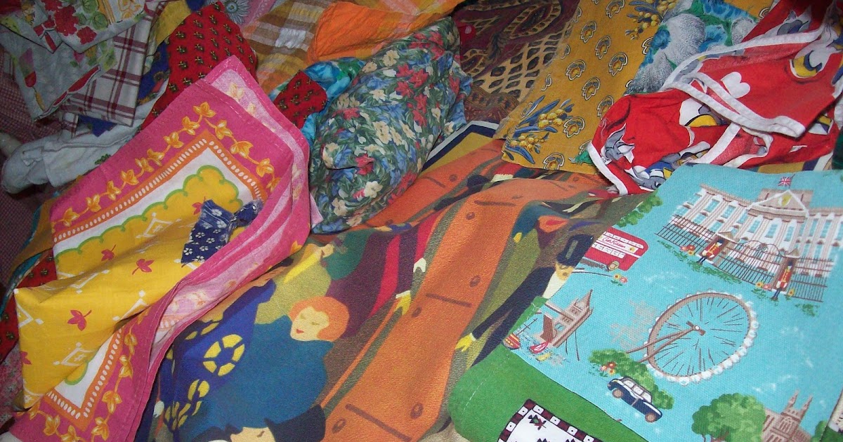 15 minutes play...BumbleBeans Inc. London Underground Tea Towel