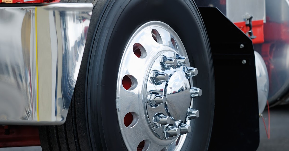 Breaker, Breaker... 4 Causes of Truck Tire Blowouts You Need to Know About