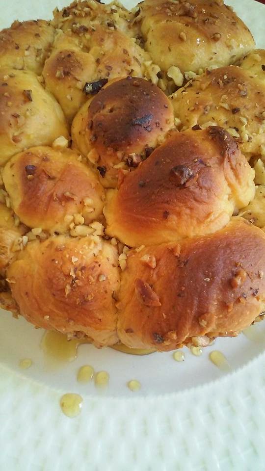 37 Cooks Goat Cheese Stuffed Monkey Bread