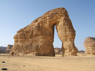Mada'in Saleh Travel World
