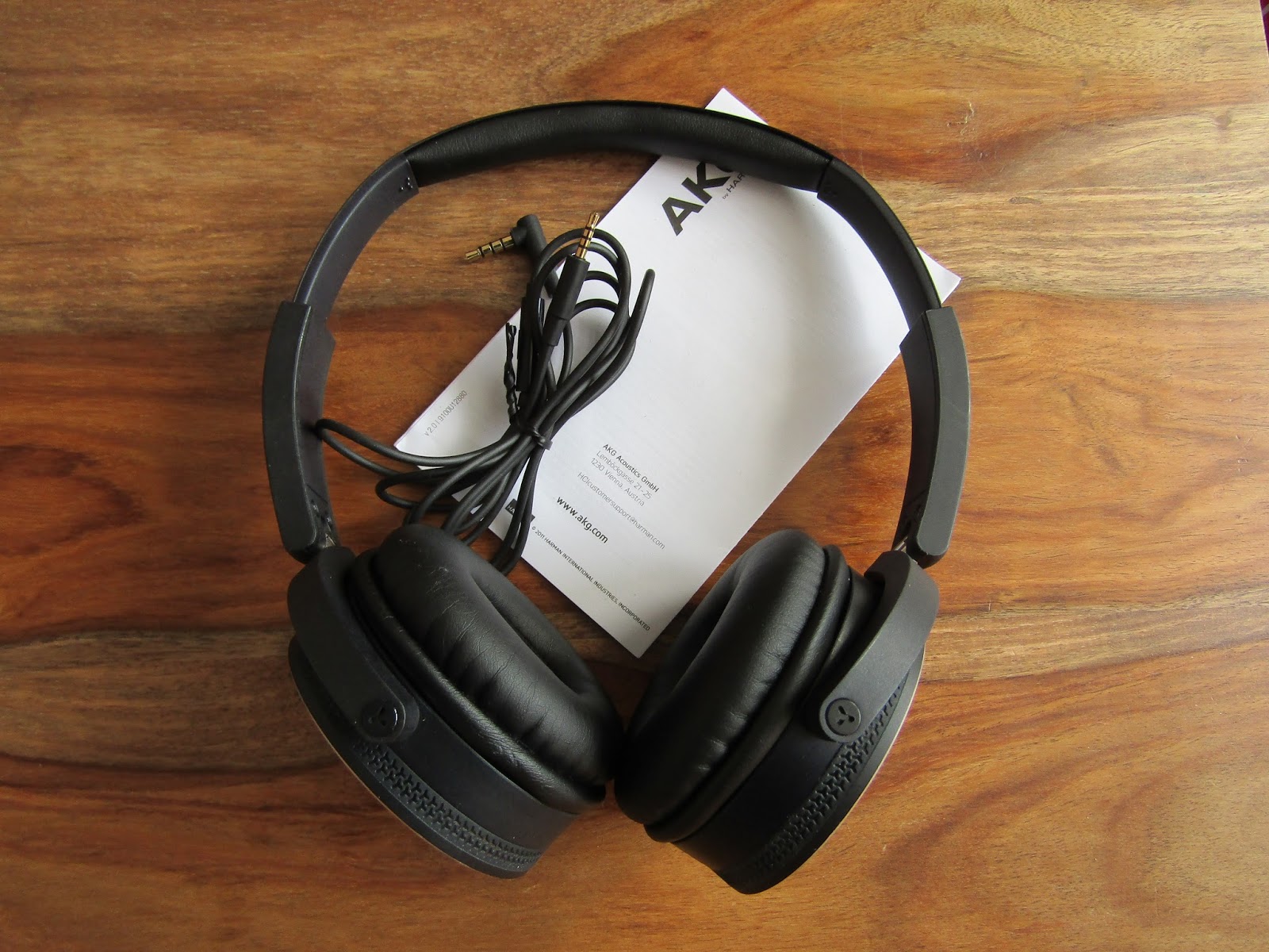 Genuine AKG Y50 Headphones with remote mic lead ref14 eBay