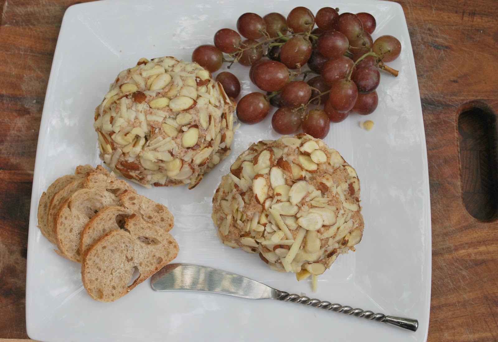 Cheese Please Cheddar Cheese and Almond Nut Balls