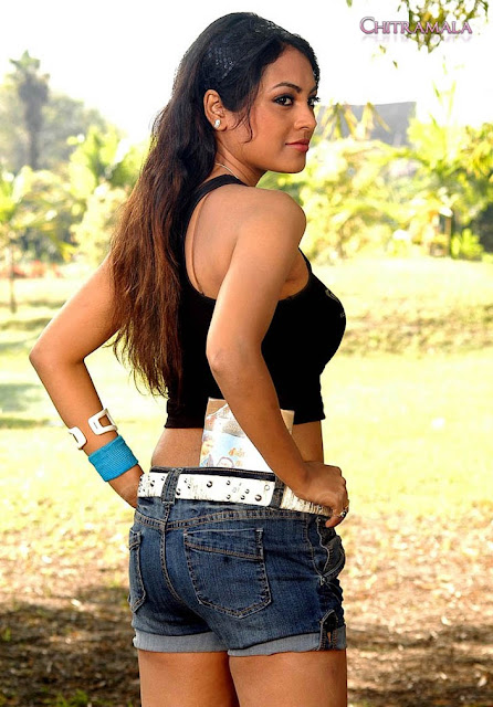 Meenakshi Hot Tollywood Actress  Image