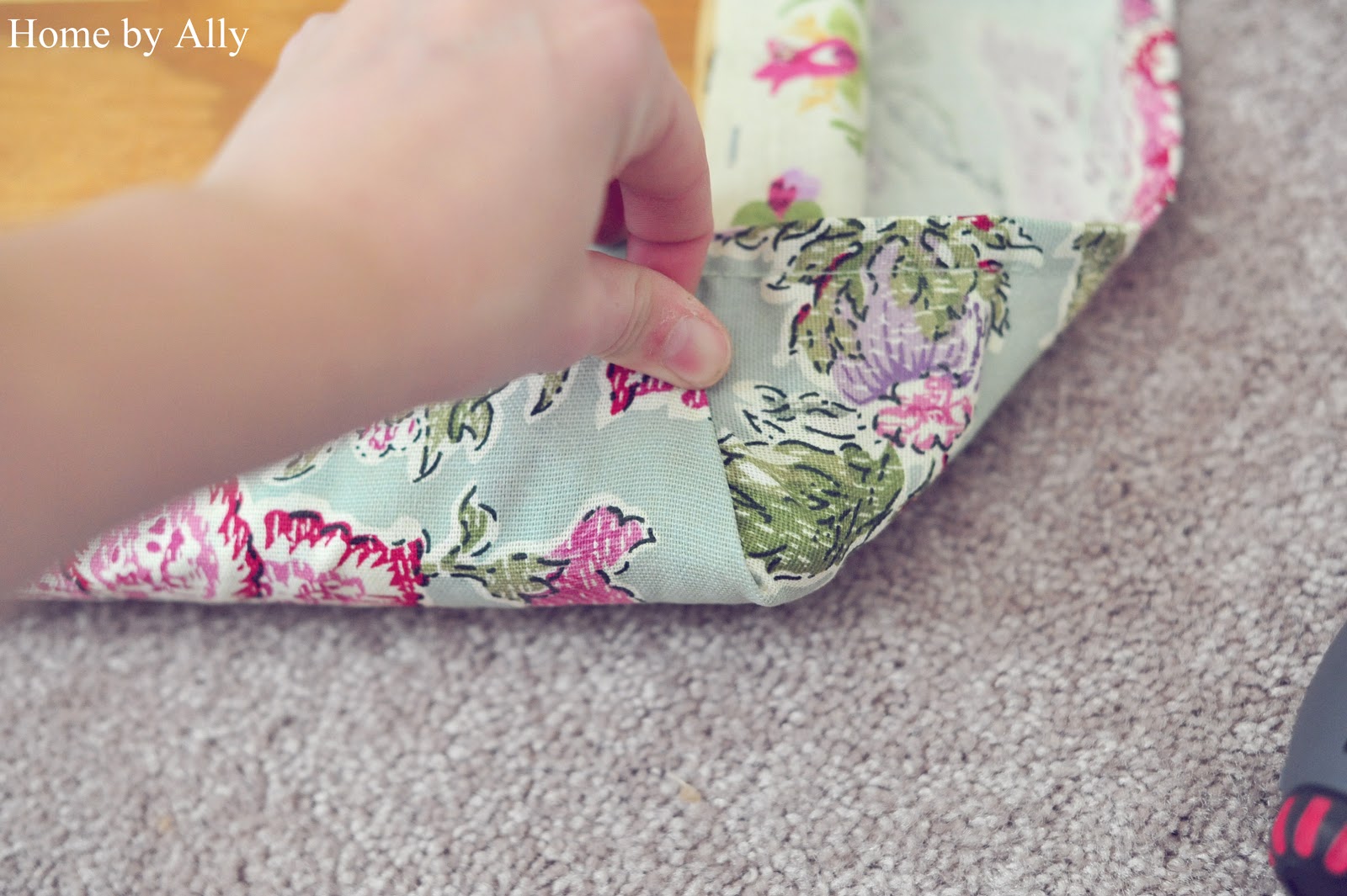 How to Recover a seat using a table napkin Home by Ally