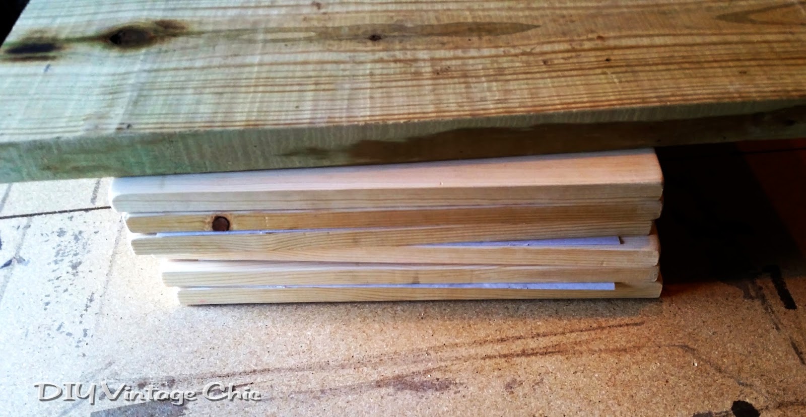 DIY Vintage Chic DIY Custom Monogram Wooden Placemats