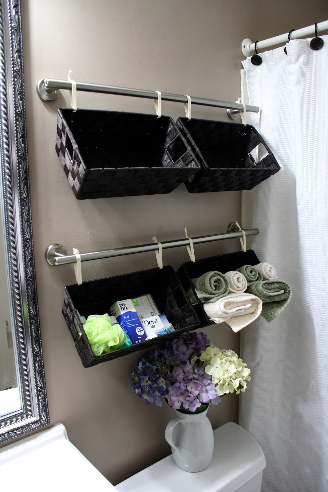 http://2.bp.blogspot.com/-IsVVpFlUtOg/UsqaQDfjdFI/AAAAAAAAD-Q/JsZxQEhDQPc/s1600/DIY-Baskets-Wall-Bathroom-Storage-Idea.JPG