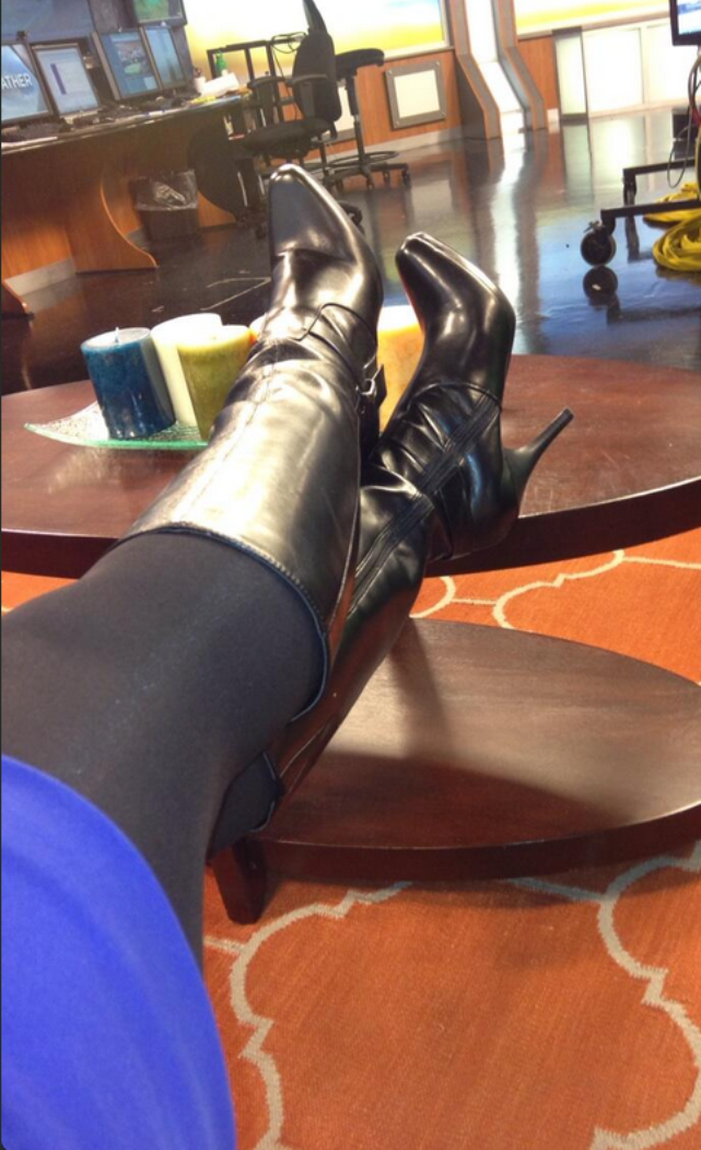 THE APPRECIATION OF BOOTED NEWS WOMEN BLOG sharon tazewell