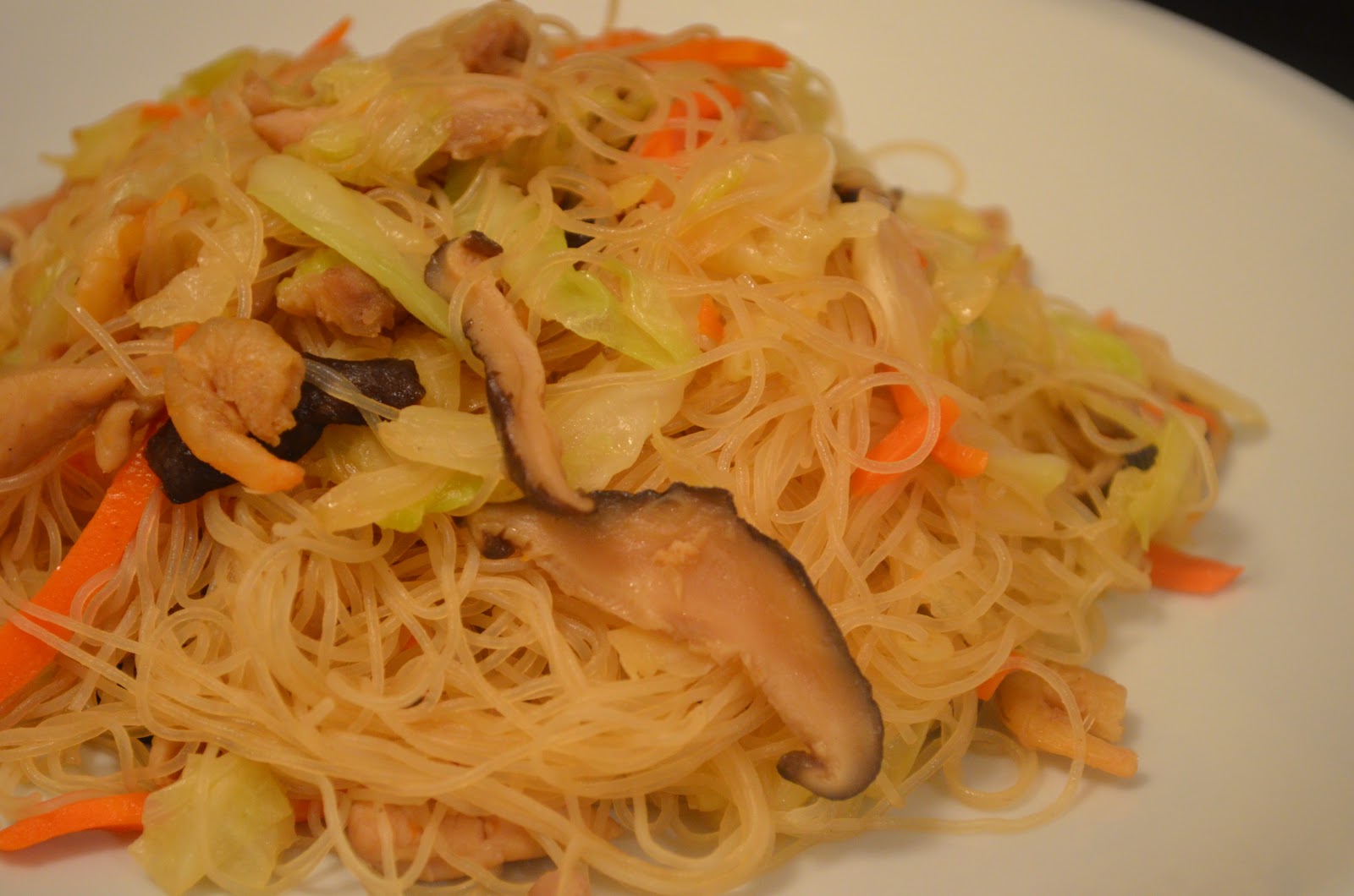 Peggy Baking House Fried rice noodle with chicken