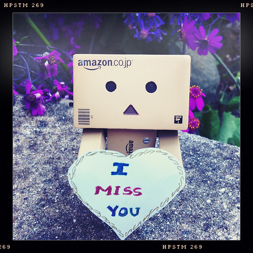 Untuk melihat wallpaper wallpaper Danbo yang keren abis bisa liat