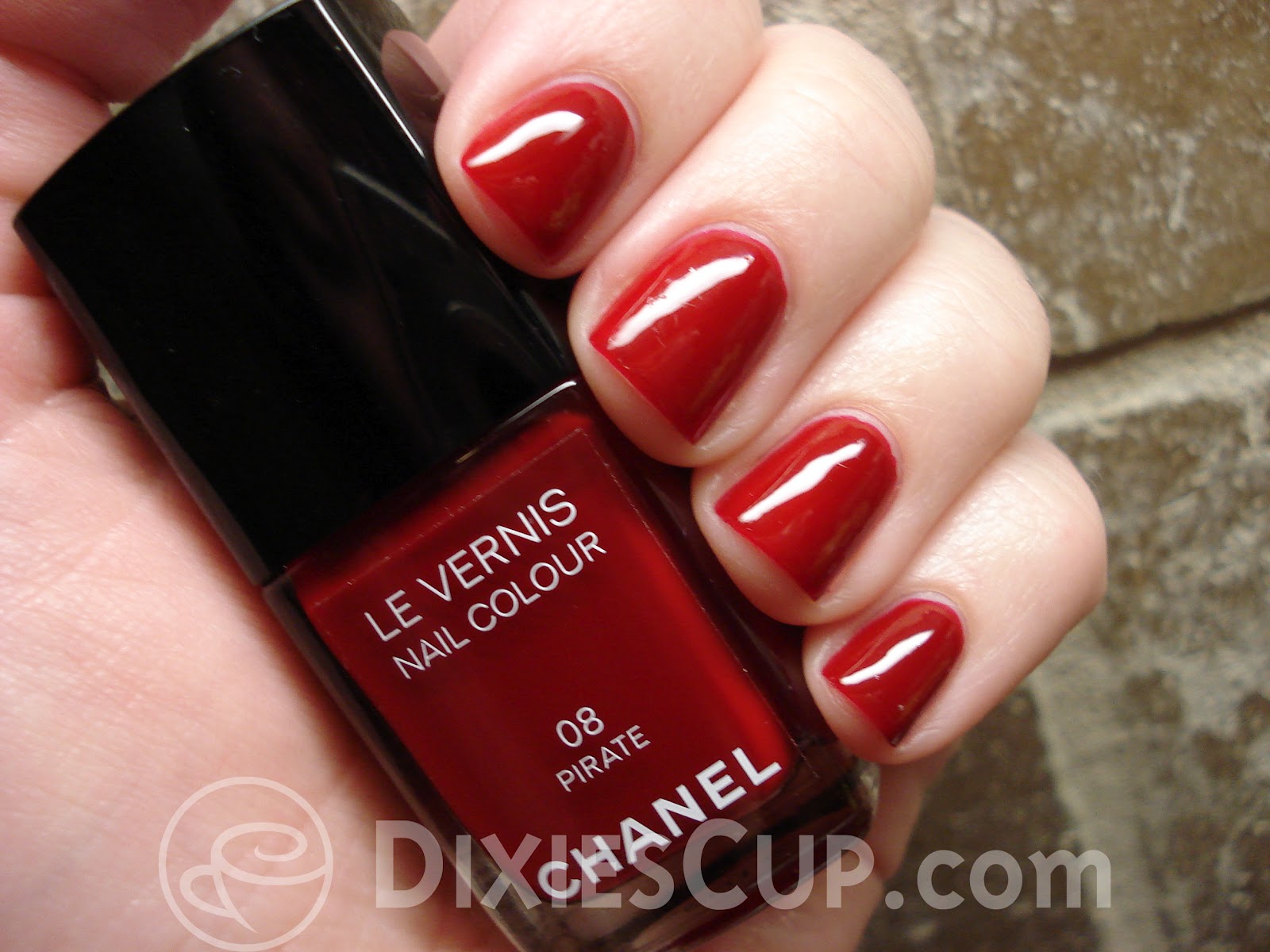 Comparing Chanel Le Vernis In 08 Pirate With Others