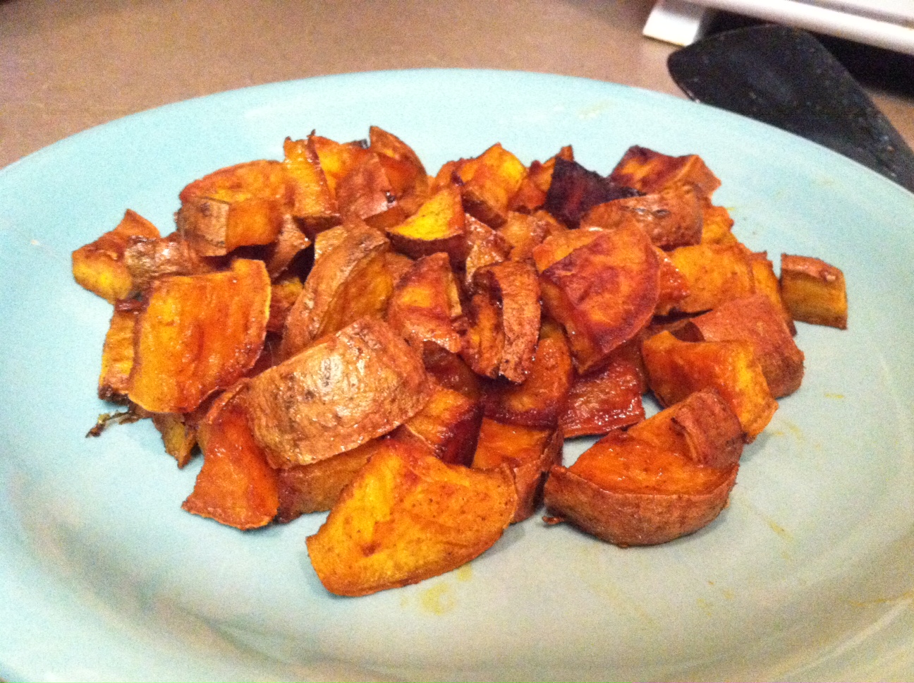 unBearablyGood Sweet & Spicy Sweet Potato Wedges )
