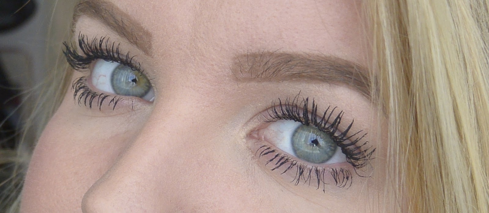 Kiko Luxurious Lashes extra volume brush mascara review Irispraat.nl