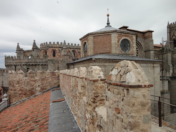 LA MURALLA DE ÁVILA