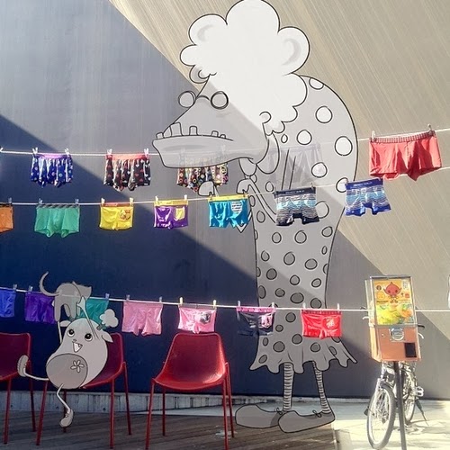 10-Hanging-out-the-Laundry-Tokyo-Japan-Cheryl-H-The-Dreaming-Clouds-Drawings-www-designstack-co