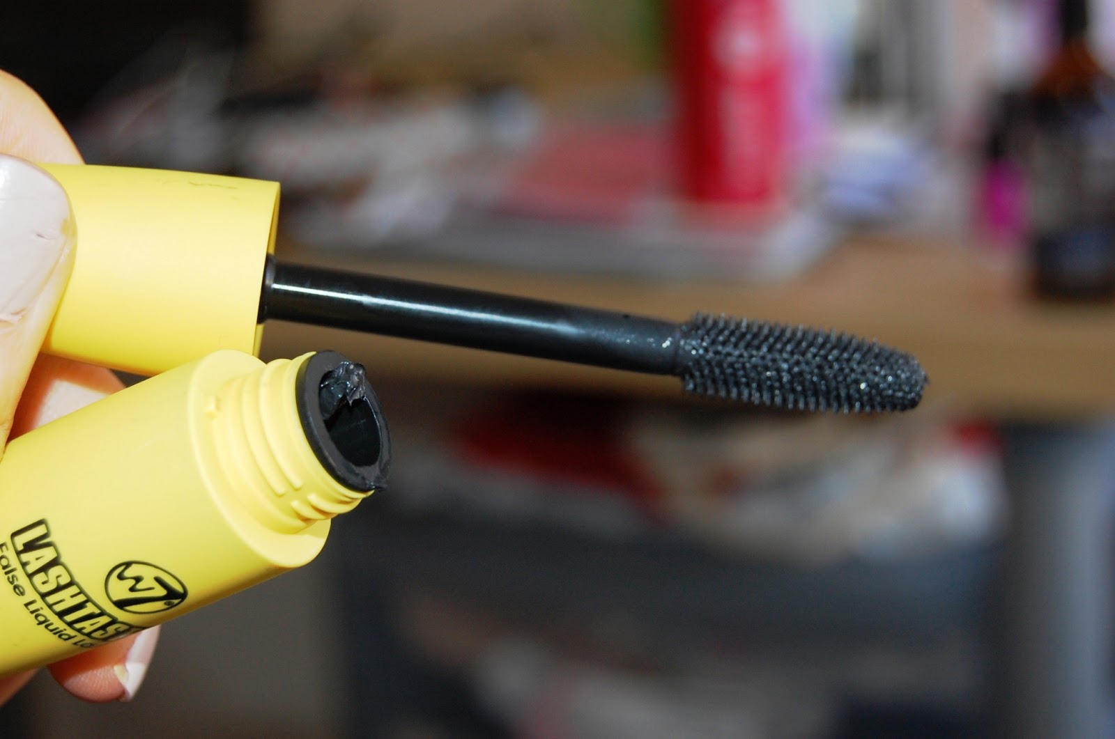 Floral Republic Review W7 Lashtastic False Liquid Lashes Mascara