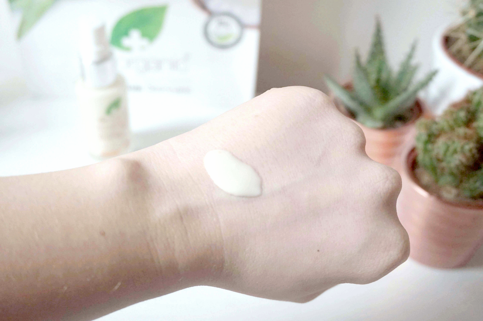 Holland & Barrett Dr Organic Snail Gel Range Slurp Social