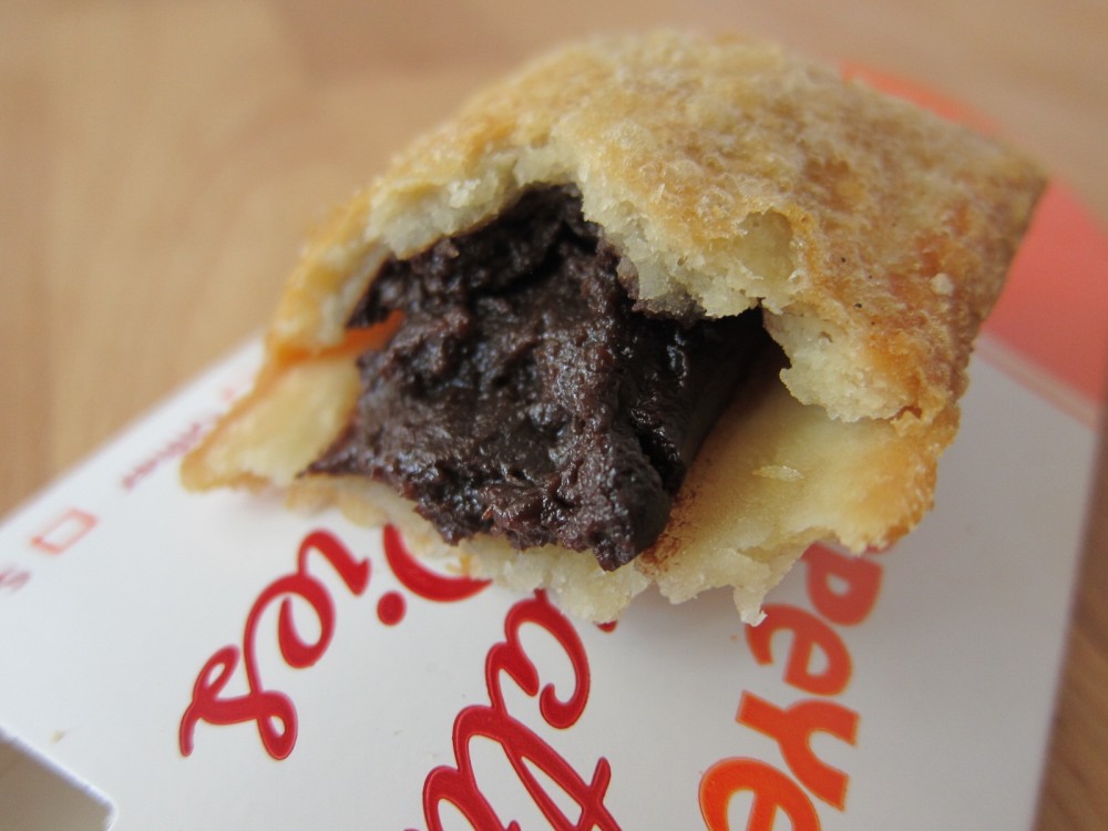 Review Popeyes Chocolate Fudge Pie Brand Eating