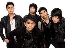 Download Gratis Lagu Lyla - Akhir Cerita Mp3 + Lirik Lyla - Akhir Cerita