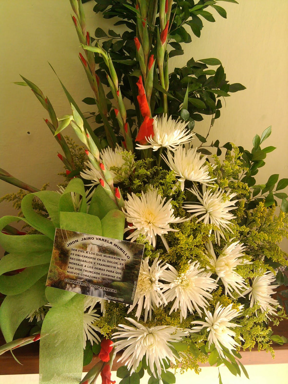 CASA DE FUNERALES LA FE: ARREGLOS FLORALES