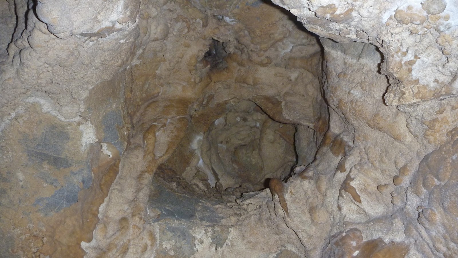 Utah Caves: Stone Plug Cave