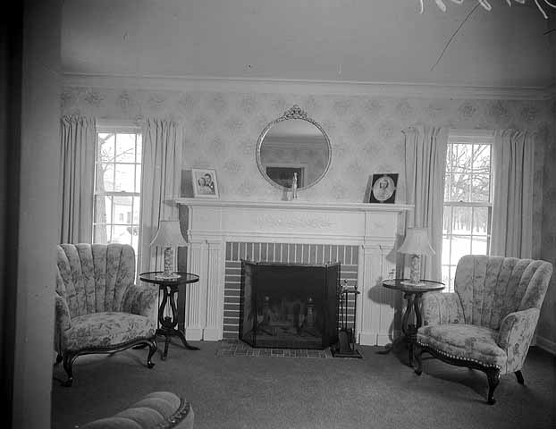 Photos Of A Real 1940s Living Room